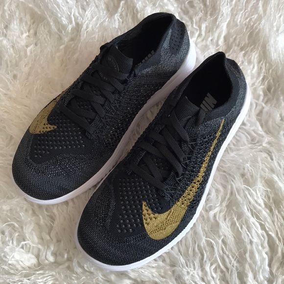 NWT Custom Nike ID Free Rn Flyknit - Picture 2 of 8